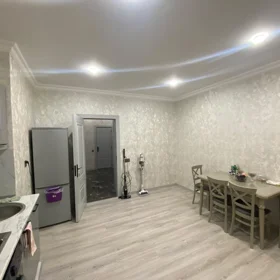 In Baku 92.0 m² apartment is for sale - Image 9