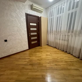 In Baku 60.0 m² apartment is for sale - Image 4