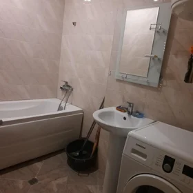 In Baku 60.0 m² apartment is for rent - Image 8