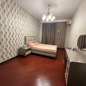 In Baku 130.0 m² apartment is for rent - Image 5