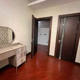 In Baku 130.0 m² apartment is for rent - Image 6
