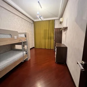 In Baku 130.0 m² apartment is for rent - Image 9