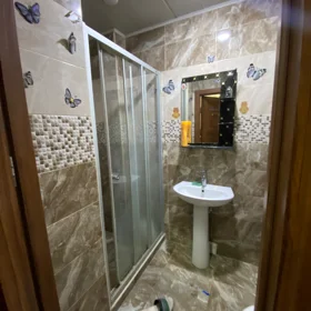 In Khirdalan 60.0 m² apartment is for rent - Image 9