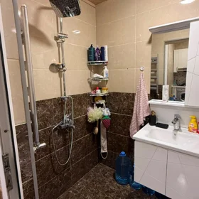 In Khirdalan 55.0 m² apartment is for rent - Image 8