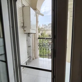 In Baku 90.0 m² apartment is for rent - Image 4