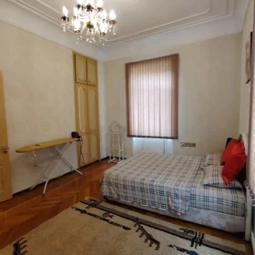In Baku 90.0 m² apartment is for rent - Image 5