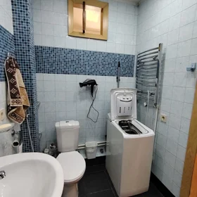 In Baku 90.0 m² apartment is for rent - Image 6
