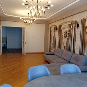In Xətai rayonu 164.0 m² apartment is for rent - Image 4