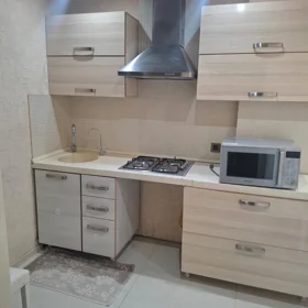 In Baku 125.0 m² apartment is for rent - Image 9