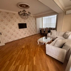 In Baku 100.0 m² apartment is for rent - Image 3