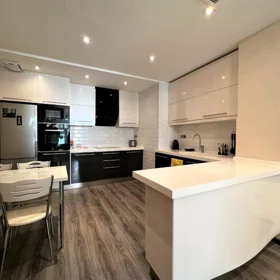 In Baku 100.0 m² apartment is for rent - Image 5
