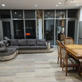 In Baku 165.0 m² apartment is for rent - Image 3