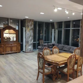 In Baku 165.0 m² apartment is for rent - Image 5