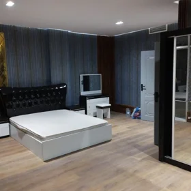 In Baku 165.0 m² apartment is for rent - Image 8