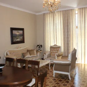 In Səbail rayonu 100.0 m² apartment is for rent - Image 3