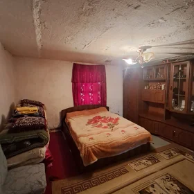 In Baku 110.0 m² house with 4.0 rooms is for sale - Image 3