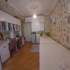 In Baku 70.0 m² apartment is for sale - Image 6
