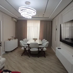 In Binəqədi rayonu 120.0 m² house with 4.0 rooms is for sale - Image 2