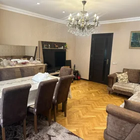 In Baku 115.0 m² apartment is for sale - Image 4