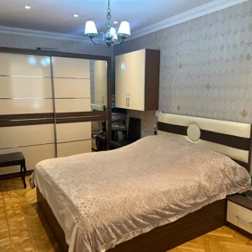 In Baku 115.0 m² apartment is for sale - Image 6