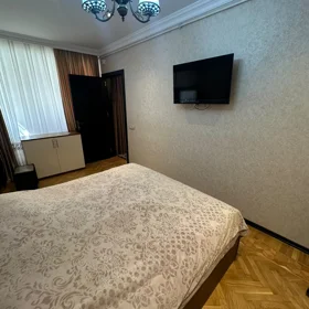 In Baku 115.0 m² apartment is for sale - Image 10