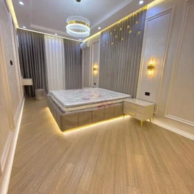 In Baku 133.0 m² apartment is for sale - Image 2