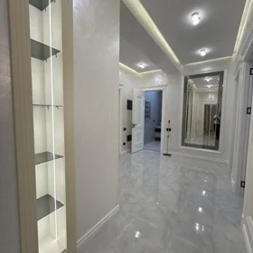 In Baku 133.0 m² apartment is for sale - Image 8