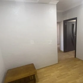 In Baku 72.0 m² apartment is for sale - Image 6