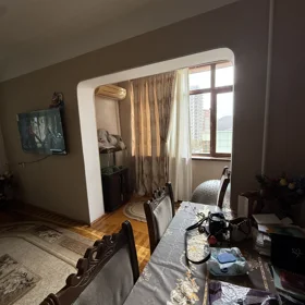 In Baku 90.0 m² apartment is for sale - Image 4