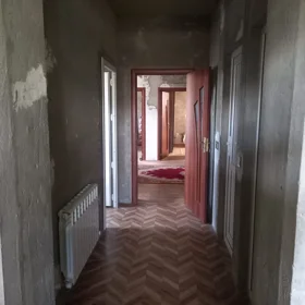 In nan 100.0 m² house with 3.0 rooms is for sale - Image 5