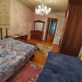 In Baku 150.0 m² apartment is for sale - Image 2