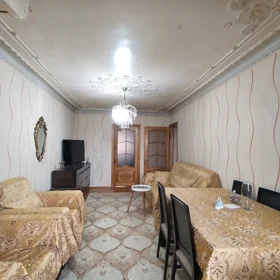 In Baku 150.0 m² apartment is for sale - Image 4