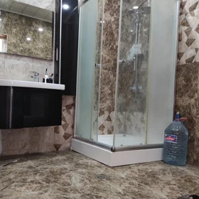 In Baku 160.0 m² apartment is for sale - Image 4