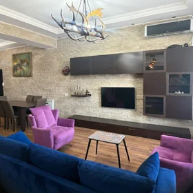 In Baku 90.0 m² apartment is for rent - Image 3