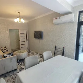In Baku 80.0 m² apartment is for rent - Image 3