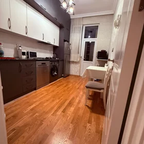 In Khirdalan 65.0 m² apartment is for rent - Image 7
