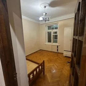 In Baku 85.0 m² apartment is for rent - Image 6