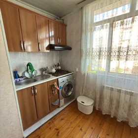 In Baku 100.0 m² apartment is for sale - Image 10
