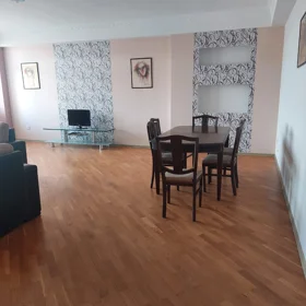 In Baku 125.0 m² apartment is for rent - Image 8