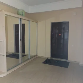 In Baku 125.0 m² apartment is for rent - Image 9