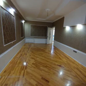 In Baku 125.0 m² apartment is for sale - Image 3