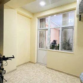 In Baku 107.0 m² apartment is for sale - Image 2