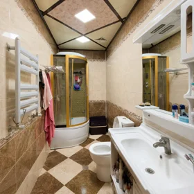 In Baku 107.0 m² apartment is for sale - Image 8