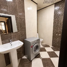 In Baku 107.0 m² apartment is for sale - Image 9