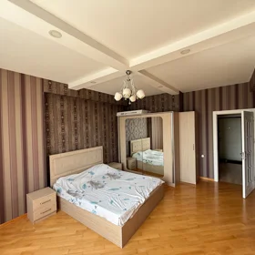 In Baku 70.0 m² apartment is for rent - Image 5