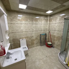In Baku 70.0 m² apartment is for rent - Image 6