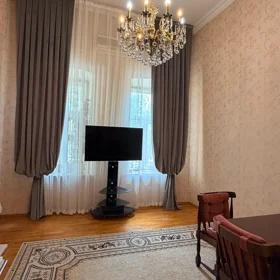 In Səbail rayonu 130.0 m² apartment is for sale - Image 5