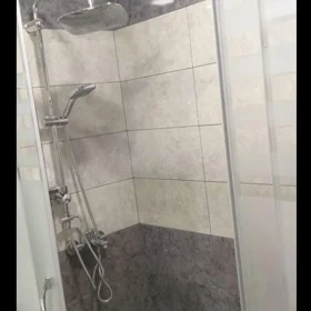 In Baku 110.0 m² apartment is for rent - Image 8