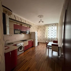 In Baku 106.0 m² apartment is for rent - Image 2