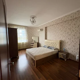 In Baku 106.0 m² apartment is for rent - Image 5